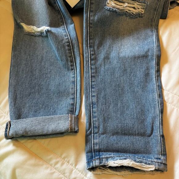 Mica Denim Boyfriend Overalls Medium Wash Distressed Skinny Leg Size Small - Picture 12 of 14